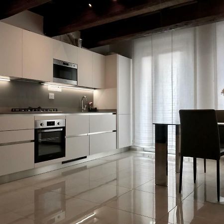 Moderno Affaccio Su Via Mazzini Apartment Ferrara Exterior photo