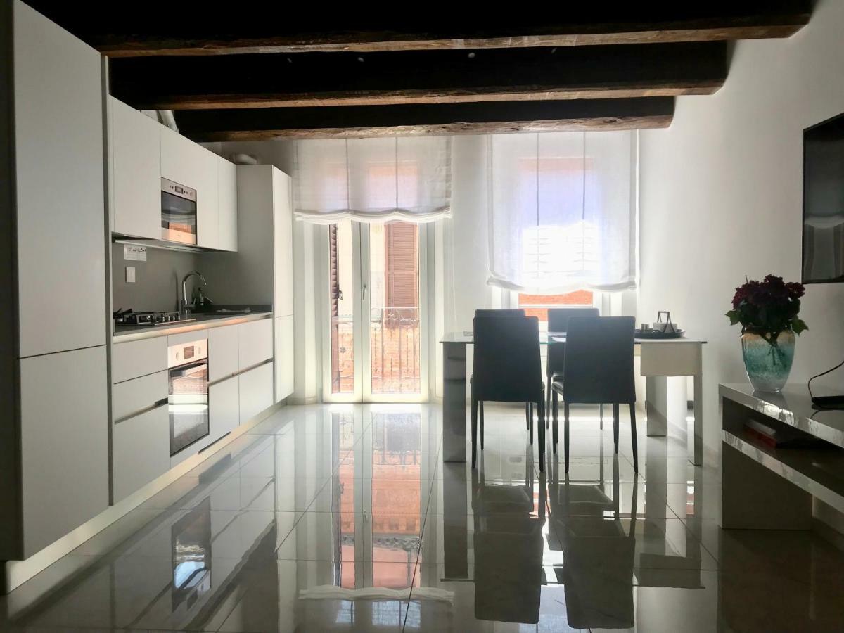 Moderno Affaccio Su Via Mazzini Apartment Ferrara Exterior photo